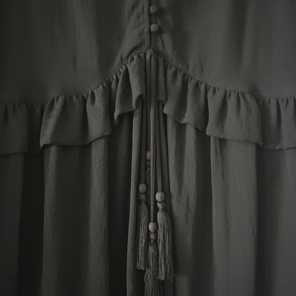 Flowy back dress - Picture 3 of 5